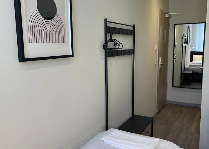 Motel Blue - Minimalist Boutique Hotel